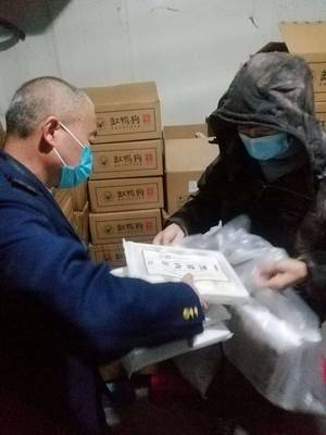 區市場監管局多舉措保障春節期間食品安全 確保新鮮水果零售安全